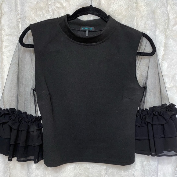 Fox’s European Boutique 🦊 Black/ Sheer Arm Shirt - Picture 1 of 3